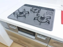 【東京都/葛飾区四つ木】四つ木パーク・ホームズ キッチン：三口コンロ