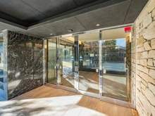 【東京都/江戸川区本一色】レーベン新小岩 innovia エントランス