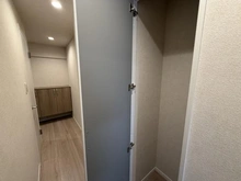 【東京都/墨田区千歳】両国マンション 収納：※廊下部分