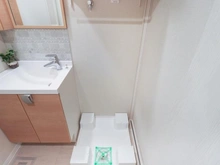 【東京都/墨田区両国】ヴィラロイヤル両国 洗面所：洗濯機置場