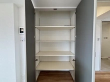 【東京都/葛飾区東新小岩】新小岩サマリヤマンション 収納：リビング内