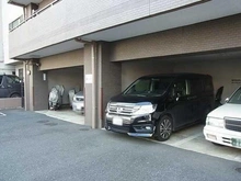 【東京都/足立区六月】日神パレステージ竹ノ塚第2 駐車場：別途使用料がかかります。