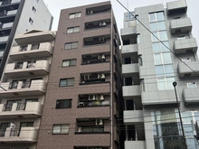 【東京都/墨田区本所】本所吾妻橋アムフラット 外観：中央の建物