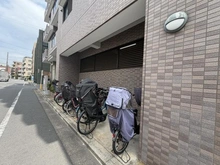 【東京都/墨田区向島】ベルメゾン向島 共用部：駐輪場