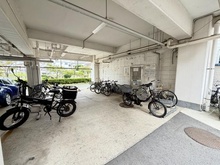 【東京都/葛飾区東新小岩】辰巳橋マンション 駐輪場