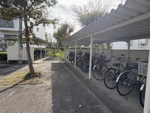 【東京都/府中市晴見町】エステート晴見 4号棟 駐輪場