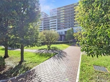 【東京都/府中市是政】リムザ 敷地内