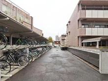 【東京都/府中市白糸台】府中武蔵野台グランドハイツ 駐輪場