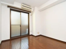 【東京都/調布市染地】フォルスコート調布染地公園 洋室：約5.6帖