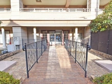 【東京都/府中市四谷】アルソス・ジャルディーノ エントランス