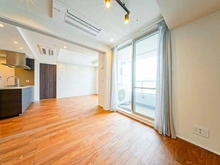 【東京都/港区高輪】高輪ザ・レジデンス 洋室：（奥）LDK
※写真は空室時のものになりますので現況と異なる可能性がございます。