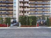 【東京都/府中市白糸台】シュロス府中武蔵野台シルクハウス 駐輪場