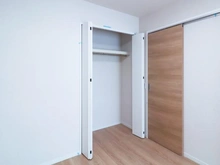 【東京都/多摩市関戸】ザ・スクエアA号棟 洋室