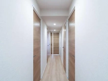 【東京都/多摩市関戸】ザ・スクエアA号棟 廊下