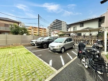 【東京都/府中市八幡町】プレシス府中リヴェスタ 駐車場
