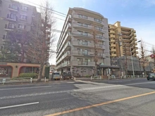 【東京都/府中市美好町】クレール府中 外観：写真中央