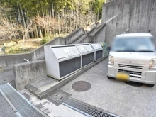 【東京都/日野市三沢】ファミール高幡不動 共用部：ゴミ置き場等