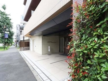 【東京都/府中市押立町】アンビシャス府中武蔵野台 エントランス