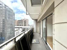 【東京都/府中市八幡町】ベルジュール府中III バルコニー：網戸設置前