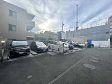 【東京都/府中市緑町】クラッシィハウス府中 駐車場