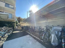 【東京都/府中市本町】府中ビレジll 駐輪場