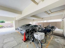【東京都/世田谷区上北沢】上北沢ハイネスコーポ 駐車場、駐輪場