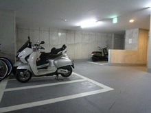 【東京都/世田谷区池尻】グレンパーク駒場 バイク置き場