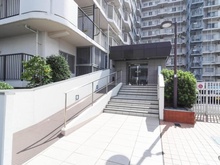 【東京都/府中市緑町】日商岩井府中マンション アプローチ