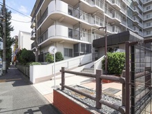【東京都/府中市緑町】日商岩井府中マンション アプローチ