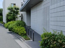 【東京都/府中市是政】ルイシャトレ府中是政 アプローチ