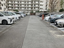 【東京都/東大和市桜が丘】グリーンコープ玉川上水 6号棟 駐車場