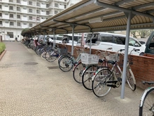 【東京都/東大和市桜が丘】グリーンコープ玉川上水 6号棟 駐輪場