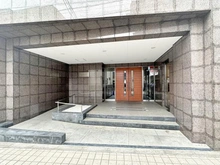 【東京都/府中市若松町】グランヒルズ東府中フォルトナード アプローチ