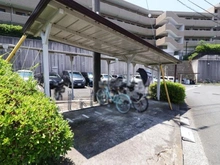 【神奈川県/横浜市戸塚区戸塚町】ヒルズ戸塚ガーデニア A棟 駐輪場