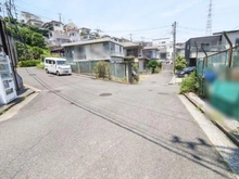 【神奈川県/横浜市戸塚区戸塚町】ヒルズ戸塚ガーデニア A棟 前面道路