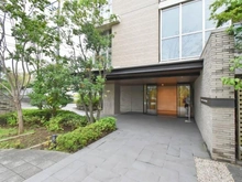 【神奈川県/横浜市戸塚区舞岡町】オハナ戸塚舞岡 エントランス