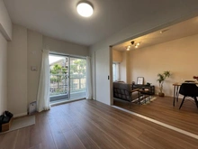 【神奈川県/横浜市保土ケ谷区権太坂】コスモ保土ヶ谷グリーンプラザ 洋室：約5.8帖　右LD