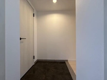 【神奈川県/横浜市戸塚区平戸町】シティウィンズ東戸塚エアステージ 玄関：左　シューズインクローゼット