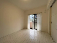 【神奈川県/横浜市旭区市沢町】フローレンスパレス左近山 洋室