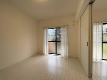 【神奈川県/横浜市旭区市沢町】フローレンスパレス左近山 洋室