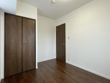 【神奈川県/横浜市戸塚区上矢部町】ラムーナ横浜戸塚 スカイリッジ　F棟 収納：約5.0帖　バルコニー側