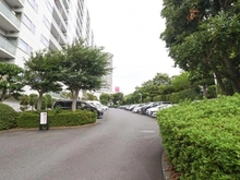 【神奈川県/横浜市戸塚区品濃町】ニューシティ東戸塚 東の街四号館 駐車場