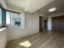 【神奈川県/横浜市戸塚区品濃町】ニューシティ東戸塚 東の街四号館 洋室：約9.0帖