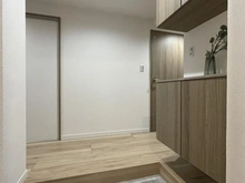 【神奈川県/横浜市戸塚区品濃町】ニューシティ東戸塚 東の街四号館 玄関