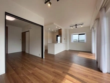 【神奈川県/横浜市戸塚区戸塚町】クリオ戸塚六番館 LDK：左　洋室