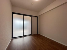 【神奈川県/横浜市戸塚区戸塚町】クリオ戸塚六番館 洋室：約5.0帖