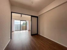 【神奈川県/横浜市戸塚区戸塚町】クリオ戸塚六番館 洋室：約5.0帖