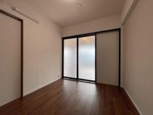 【神奈川県/横浜市戸塚区戸塚町】クリオ戸塚六番館 洋室