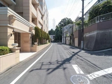【神奈川県/横浜市戸塚区戸塚町】グランシティユーロコート戸塚 前面道路