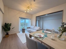 【神奈川県/横浜市戸塚区深谷町】市ドリームハイツ 四号棟 リビング・ダイニング：右　洋室